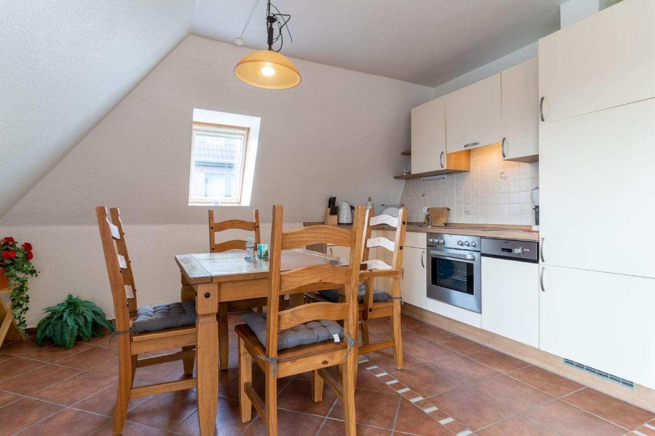 Deichgraf Apartment Busum Bagian luar foto