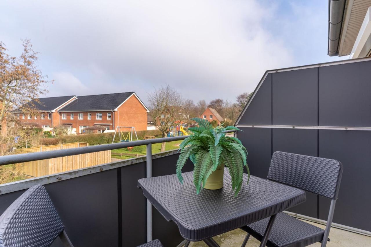 Deichgraf Apartment Busum Bagian luar foto